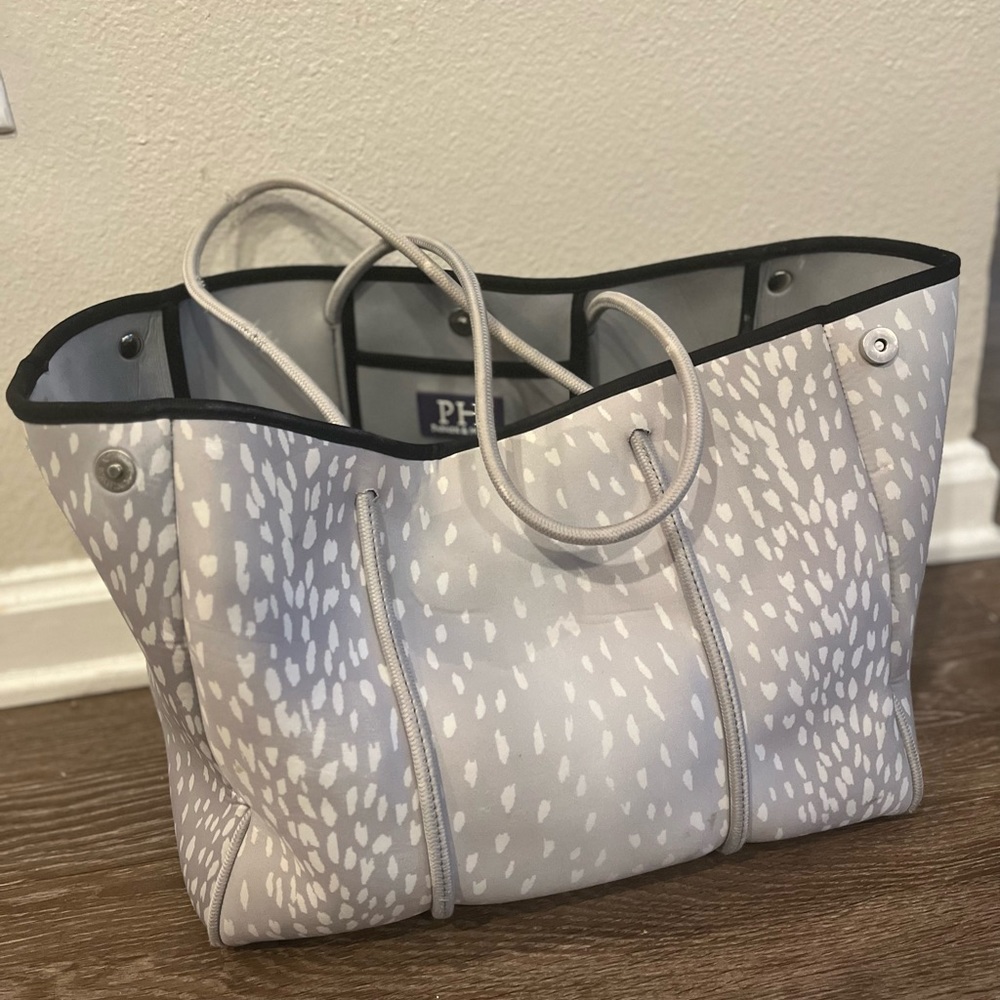 Parker & Hyde Gray Fawn Neoprene Tote